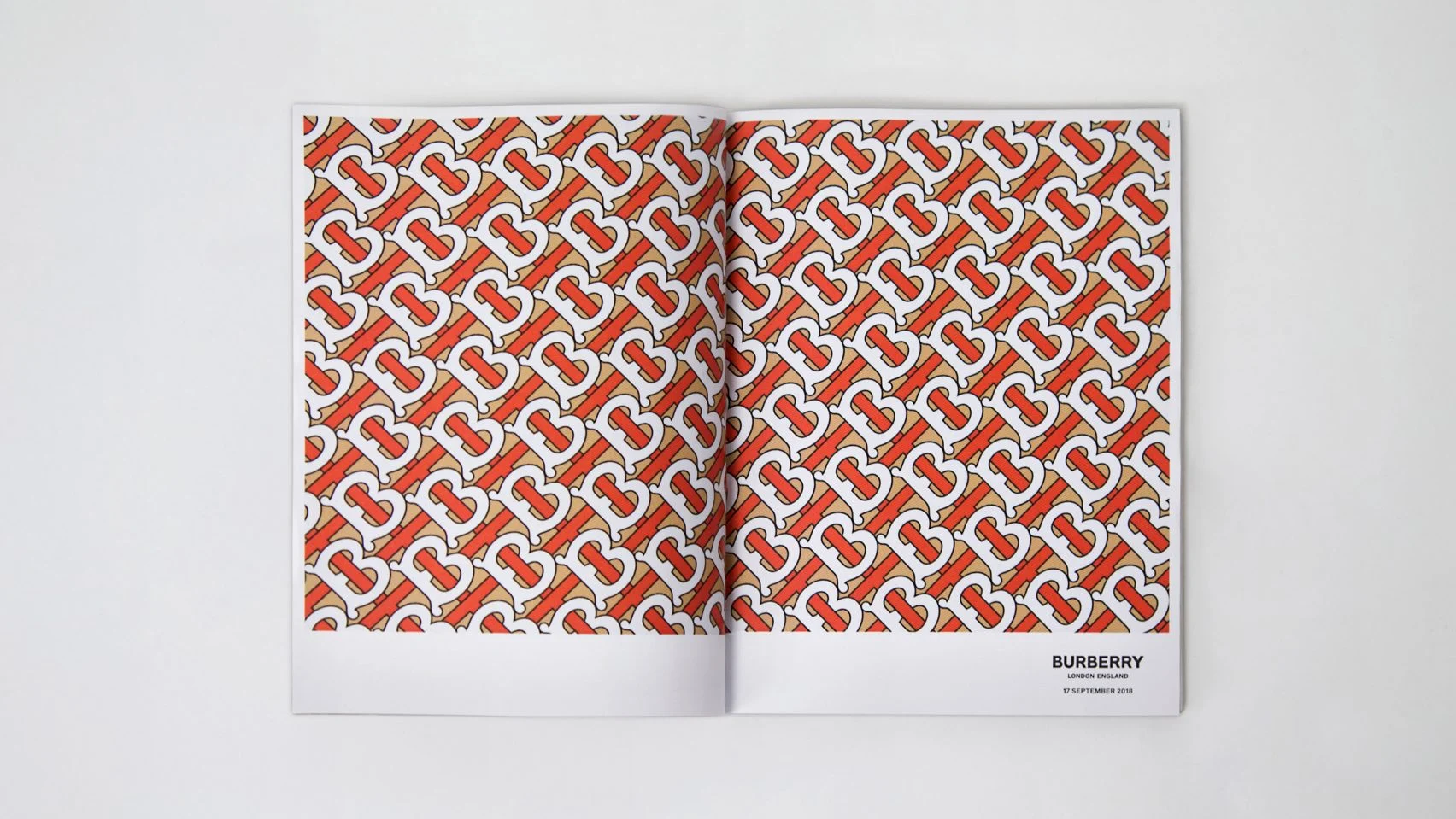 2018 burberry monogram